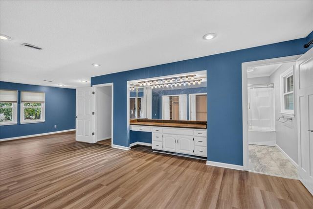 9225 Evening Shadow Drive, Chattanooga, TN 37421