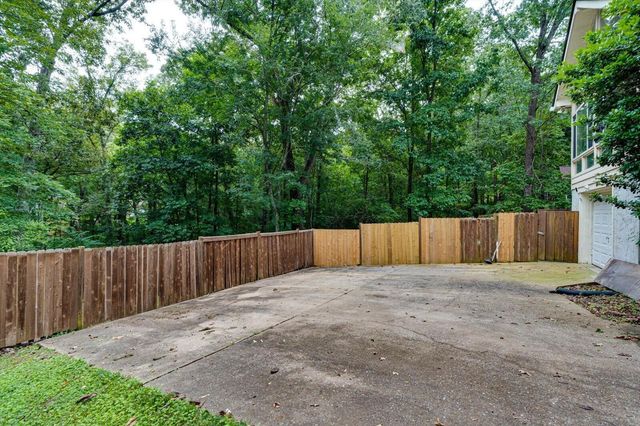 9225 Evening Shadow Drive, Chattanooga, TN 37421