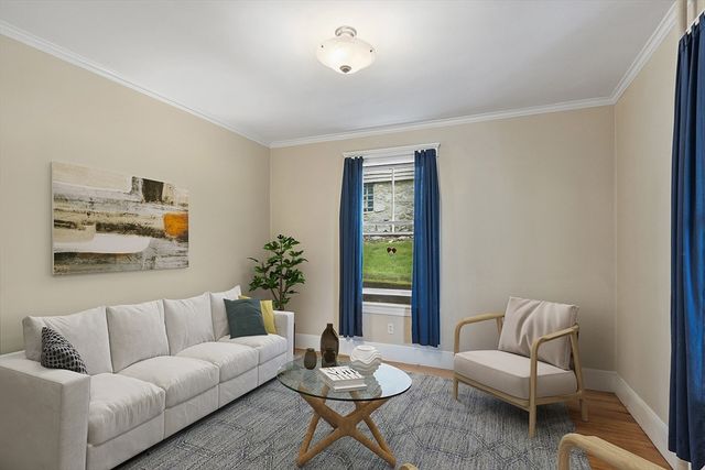 6 Moore Ave, Worcester, MA 01602