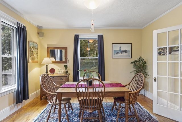 6 Moore Ave, Worcester, MA 01602