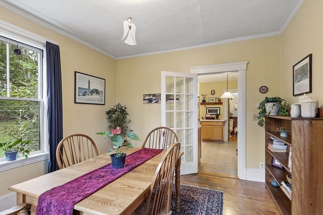 6 Moore Ave, Worcester, MA 01602