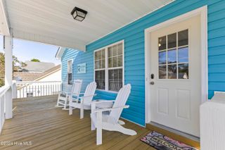 120 NE 10th Street, Oak Island, NC 28465