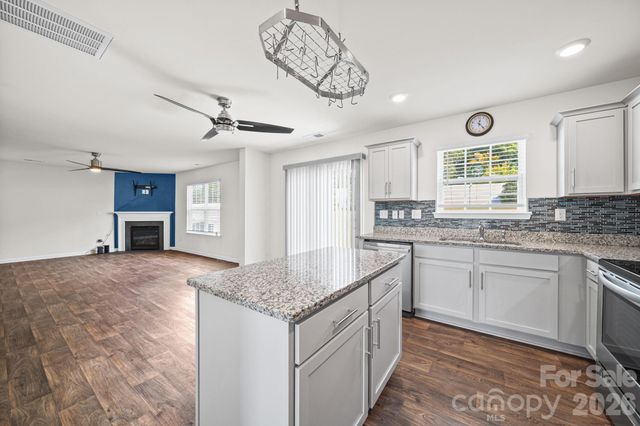 217 Brenett Francis Court 58, Charlotte, NC 28214