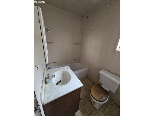 423 LONG Ave, Kelso, WA 98626