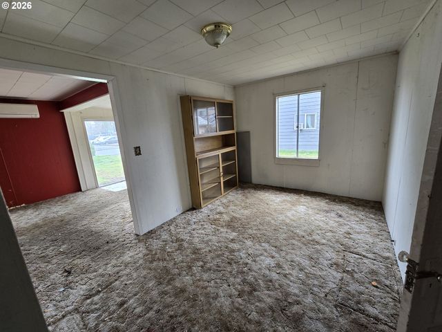 423 LONG Ave, Kelso, WA 98626