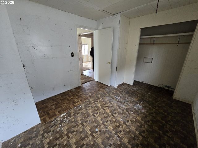 423 LONG Ave, Kelso, WA 98626