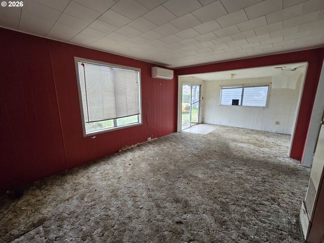 423 LONG Ave, Kelso, WA 98626