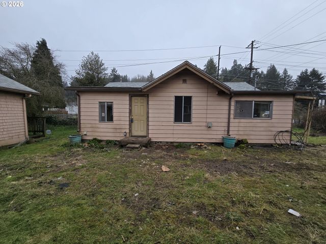 423 LONG Ave, Kelso, WA 98626