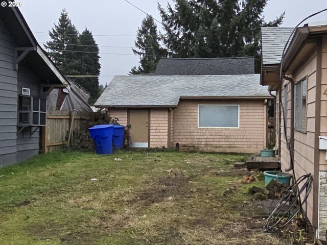 423 LONG Ave, Kelso, WA 98626