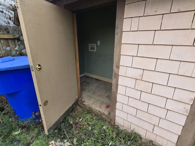 423 LONG Ave, Kelso, WA 98626