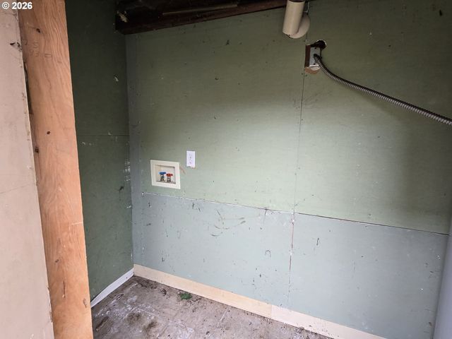 423 LONG Ave, Kelso, WA 98626