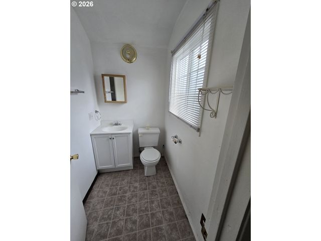 423 LONG Ave, Kelso, WA 98626