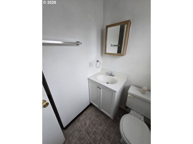 423 LONG Ave, Kelso, WA 98626