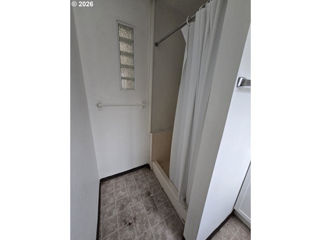 423 LONG Ave, Kelso, WA 98626