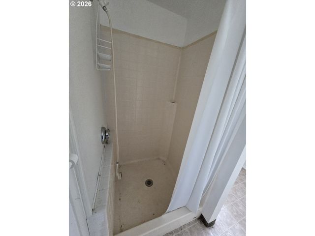 423 LONG Ave, Kelso, WA 98626