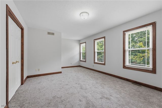 6114 Groton Street NW, Canton, OH 44708