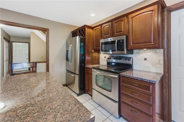6114 Groton Street NW, Canton, OH 44708