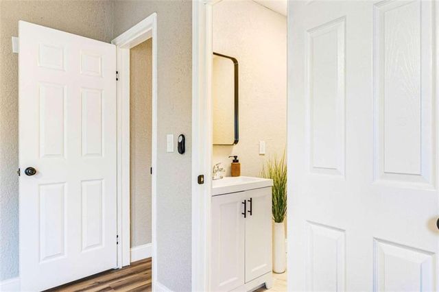 90 Oak Ridge Drive, Carrollton, GA 30116