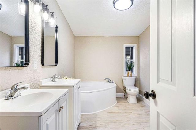 90 Oak Ridge Drive, Carrollton, GA 30116