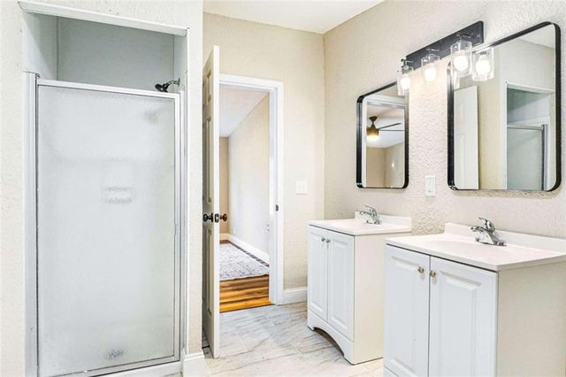 90 Oak Ridge Drive, Carrollton, GA 30116