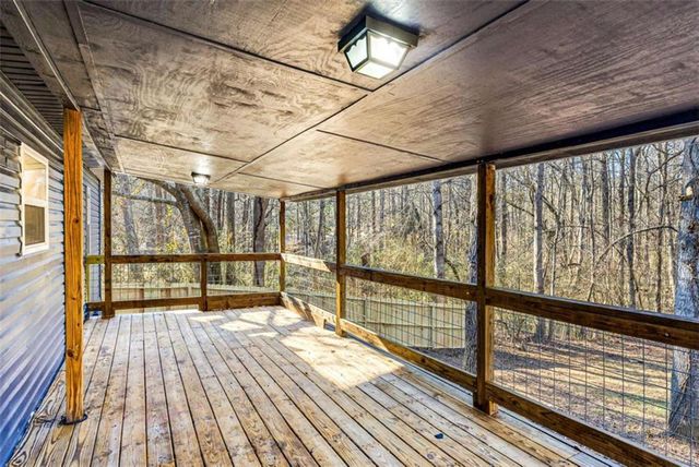 90 Oak Ridge Drive, Carrollton, GA 30116