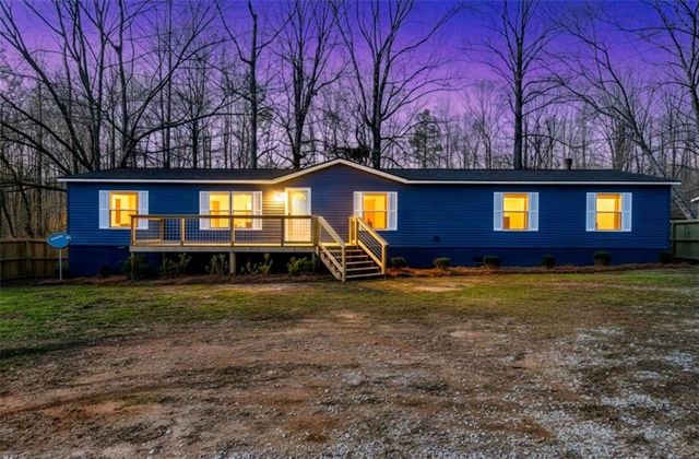 90 Oak Ridge Drive, Carrollton, GA 30116