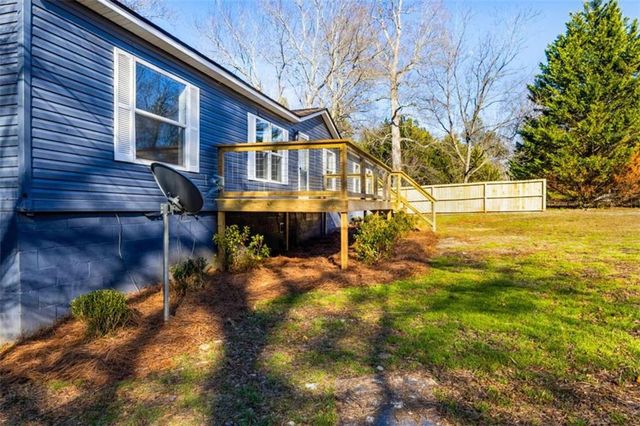 90 Oak Ridge Drive, Carrollton, GA 30116