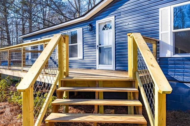 90 Oak Ridge Drive, Carrollton, GA 30116