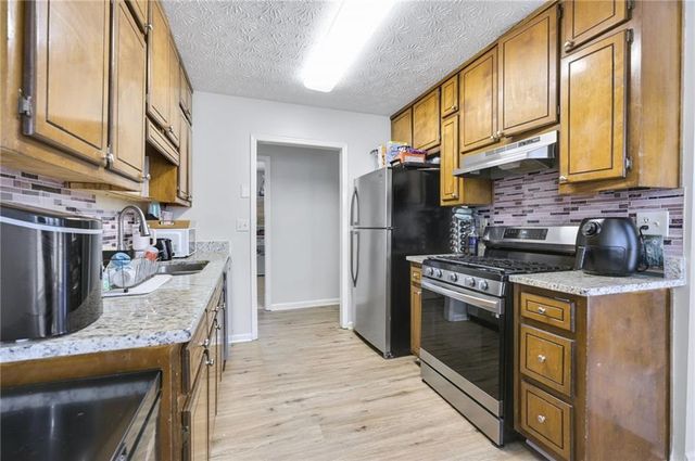 6057 Dorchester Drive, Rex, GA 30273