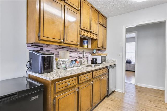 6057 Dorchester Drive, Rex, GA 30273