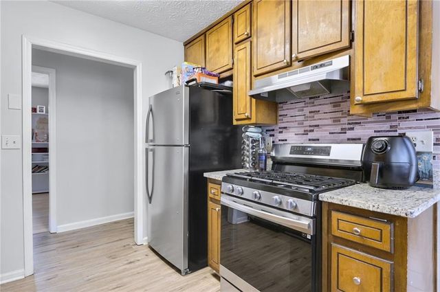 6057 Dorchester Drive, Rex, GA 30273