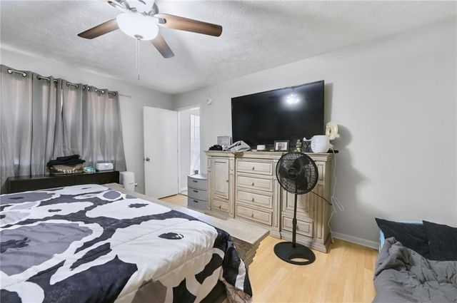 6057 Dorchester Drive, Rex, GA 30273