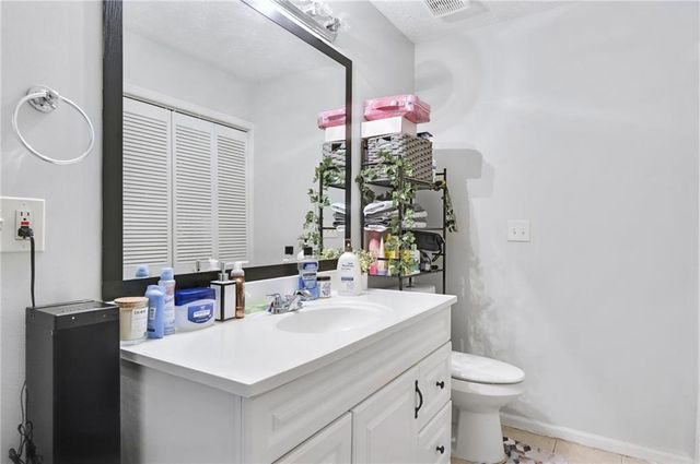 6057 Dorchester Drive, Rex, GA 30273