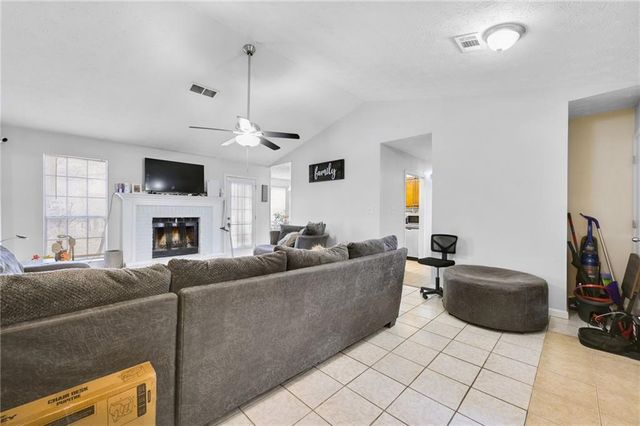 6057 Dorchester Drive, Rex, GA 30273