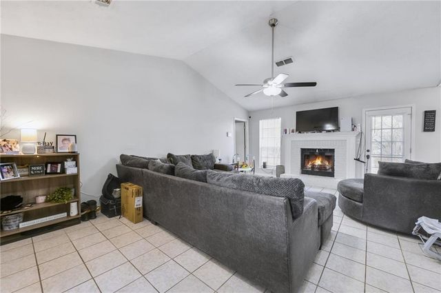 6057 Dorchester Drive, Rex, GA 30273