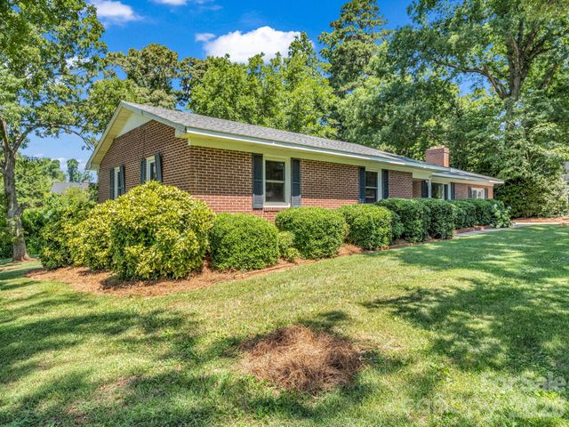 184 Edwards Street, Rutherfordton, NC 28139