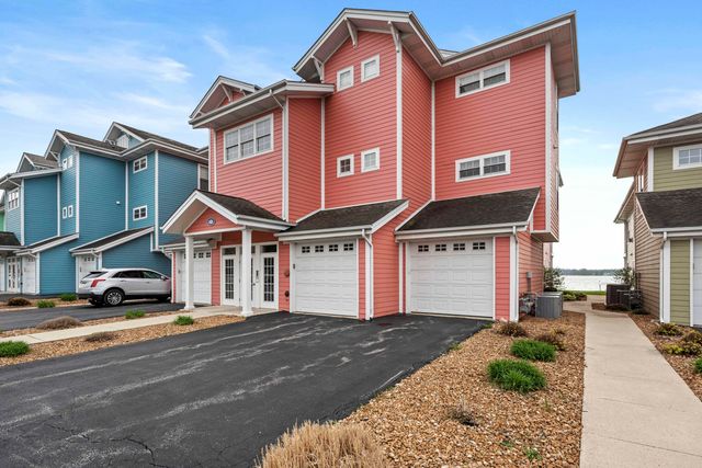 13244 E Lakeshore Drive B-102, Cedar Lake, IN 46303