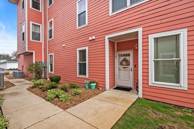 13244 E Lakeshore Drive B-102, Cedar Lake, IN 46303