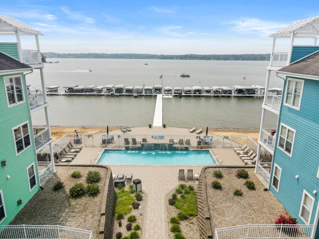 13244 E Lakeshore Drive B-102, Cedar Lake, IN 46303