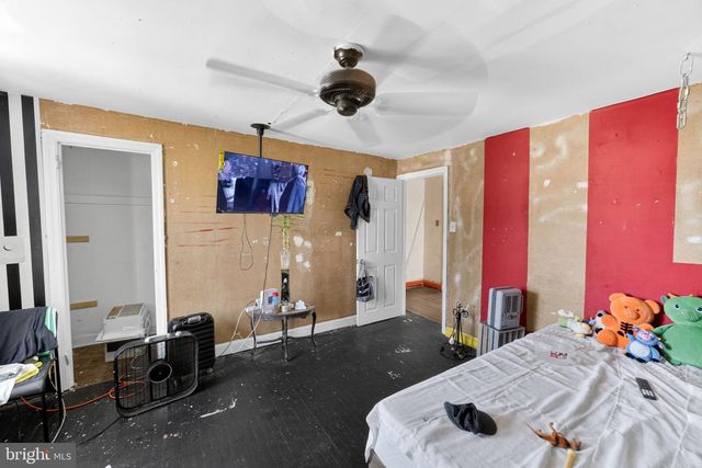 236 W WASHINGTON AVE, Clifton Heights, PA 19018