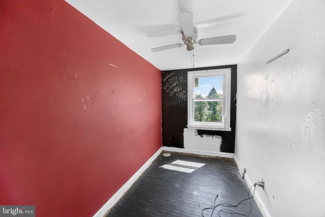 236 W WASHINGTON AVE, Clifton Heights, PA 19018