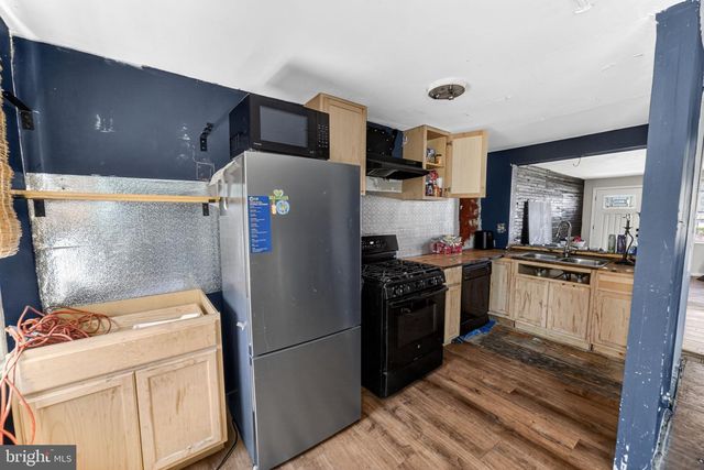 236 W WASHINGTON AVE, Clifton Heights, PA 19018