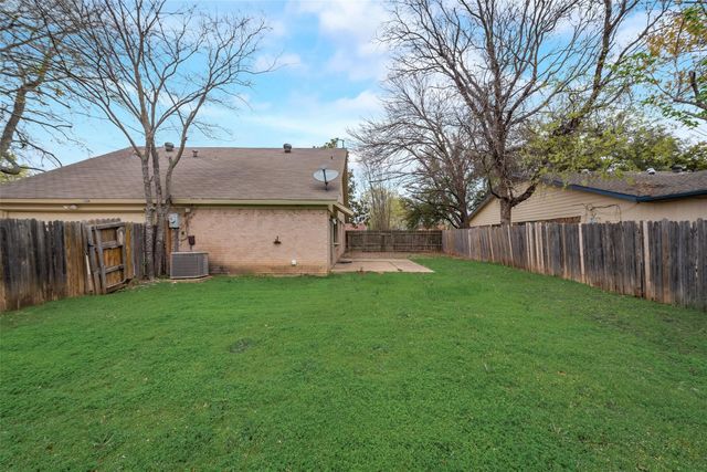3104 Raintree Drive, Plano, TX 75074