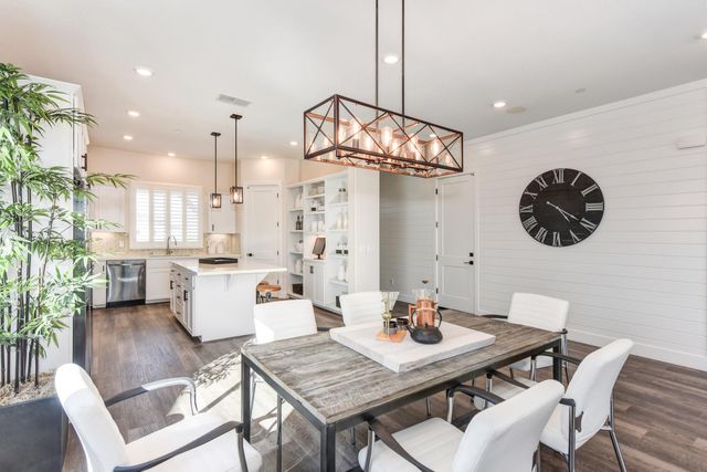 6161 Riding Path Dr, Roseville, CA 95747