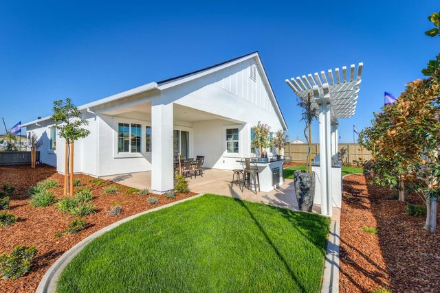 6161 Riding Path Dr, Roseville, CA 95747