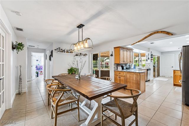 6519 E Town And River RD, Fort Myers, FL 33919