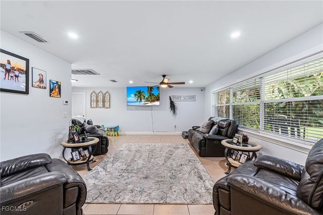 6519 E Town And River RD, Fort Myers, FL 33919