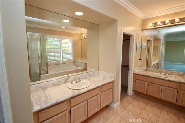 11 Pienza, Irvine, CA 92606