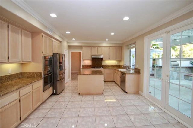 11 Pienza, Irvine, CA 92606