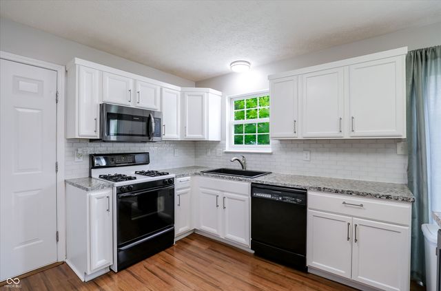 11 Daniel Circle, Brownsburg, IN 46112